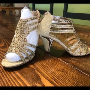 Gold dress shoes